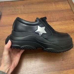 Moda Venus Chunky Black Platform Sneakers with Silver Star